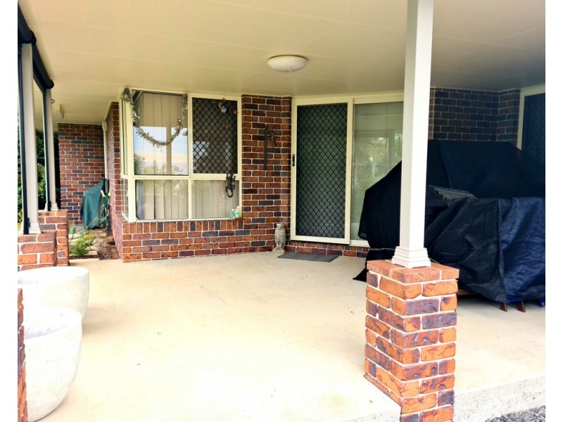 6 Mayfair Drive, Southside QLD 4570