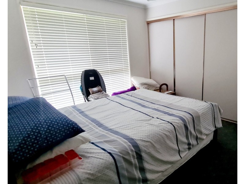 6 Mayfair Drive, Southside QLD 4570