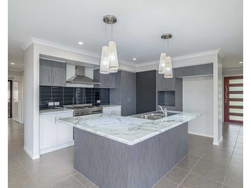 24 Eucalyptus Avenue, Southside QLD 4570