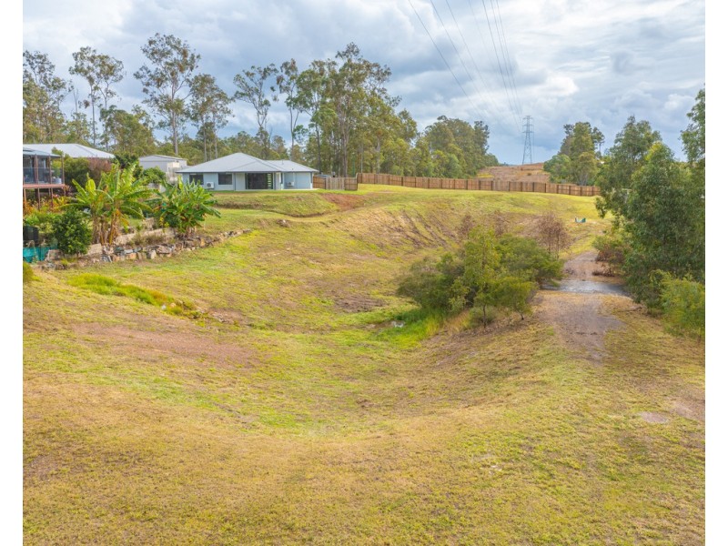 24 Eucalyptus Avenue, Southside QLD 4570