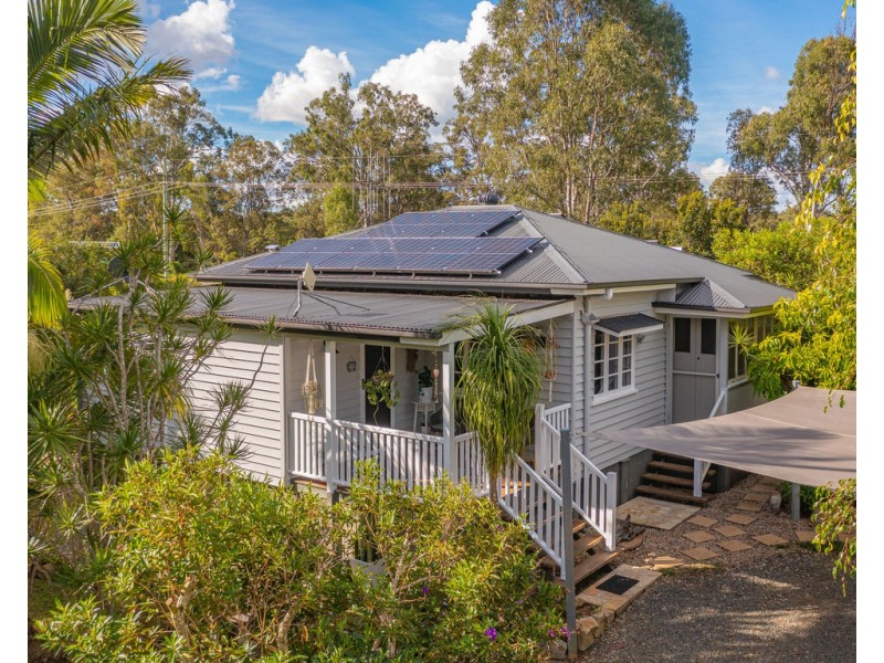 10 Webster Road, Goomboorian QLD 4570