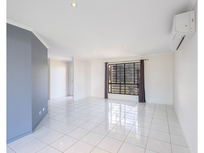 2 Gardenia Court, Southside QLD 4570