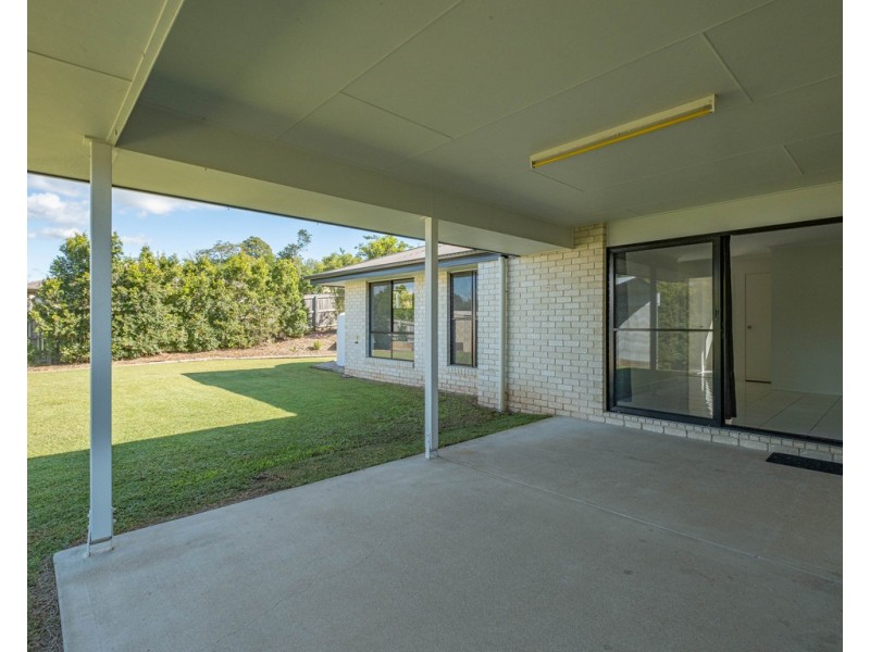 2 Gardenia Court, Southside QLD 4570
