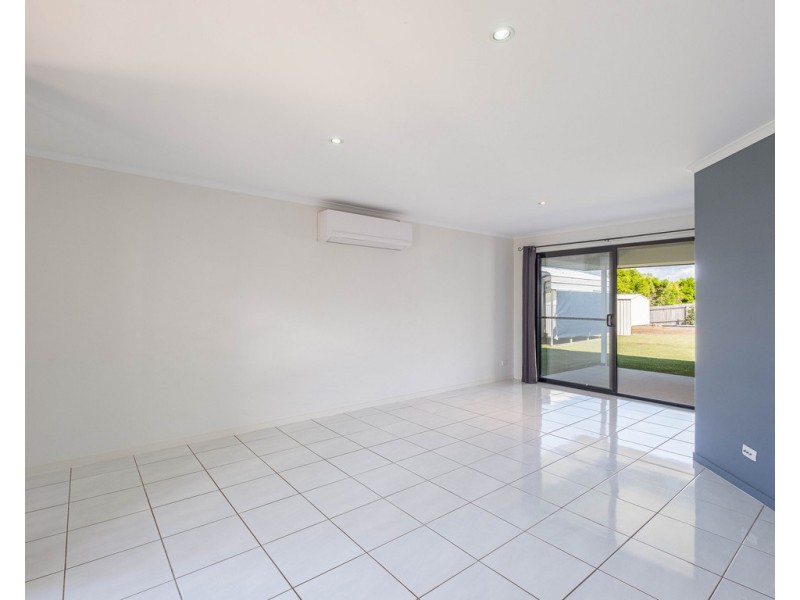 2 Gardenia Court, Southside QLD 4570
