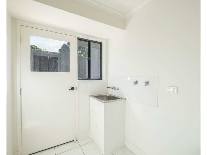 2 Gardenia Court, Southside QLD 4570