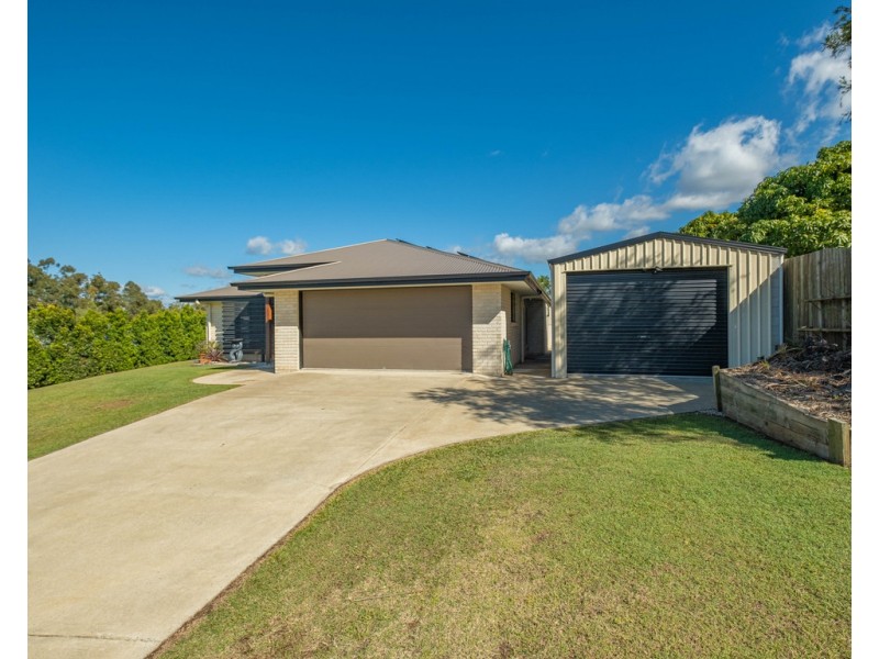 2 Gardenia Court, Southside QLD 4570