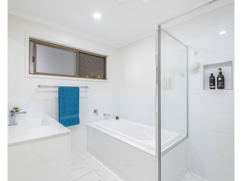 30 Baroona Court, Tamaree QLD 4570