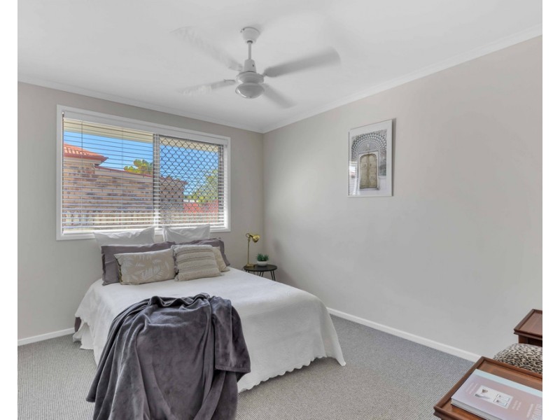 129 Gympie Road, Tin Can Bay QLD 4580