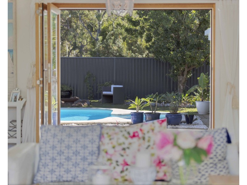 129 Gympie Road, Tin Can Bay QLD 4580