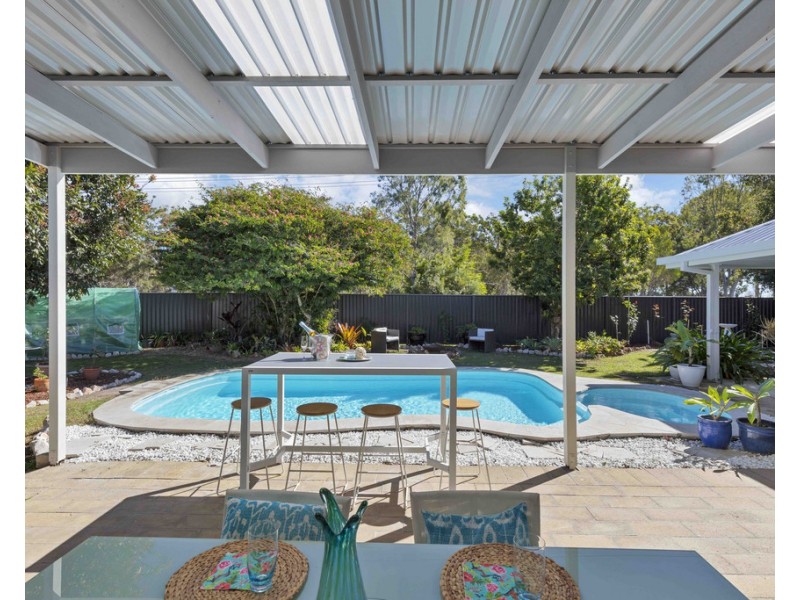 129 Gympie Road, Tin Can Bay QLD 4580