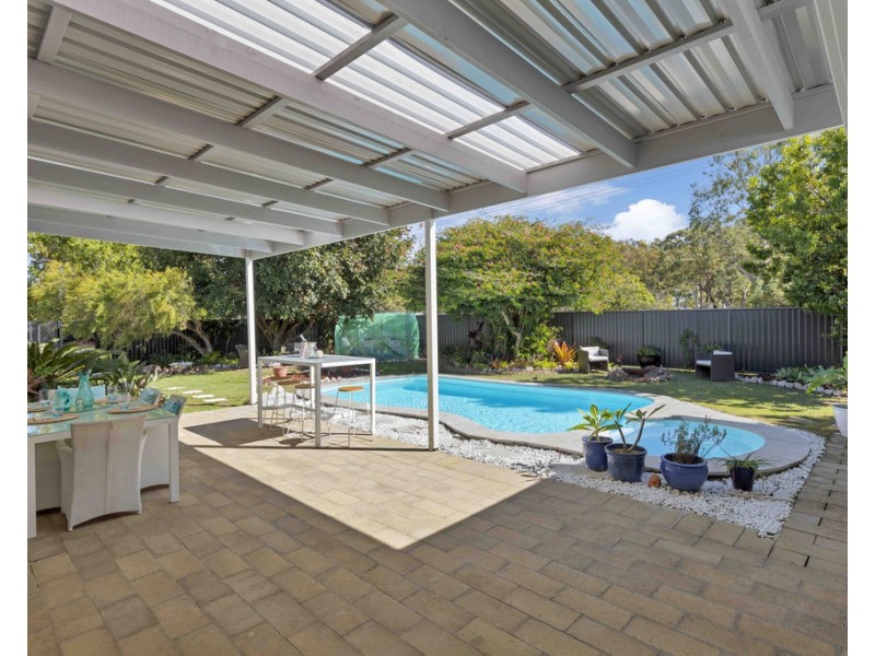 129 Gympie Road, Tin Can Bay QLD 4580