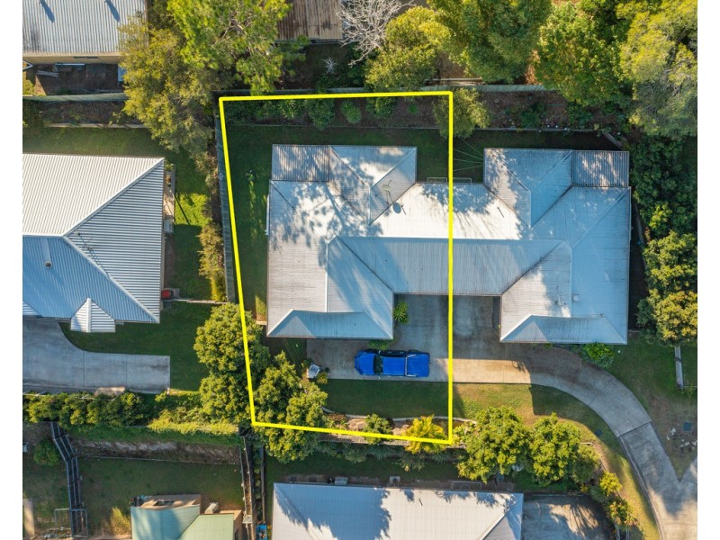 1/16 Wisteria Lane, Southside QLD 4570