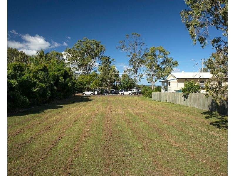 150 Tuan Esplanade, Tuan QLD 4650