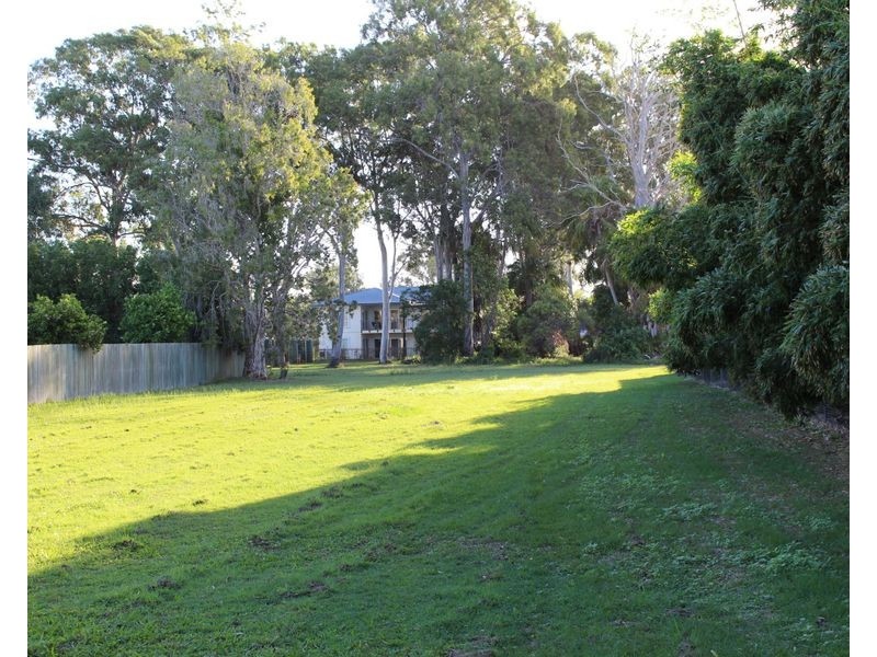 150 Tuan Esplanade, Tuan QLD 4650