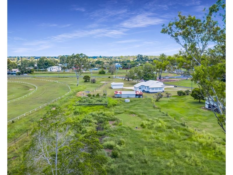 7 Gladstone Road, Torbanlea QLD 4662