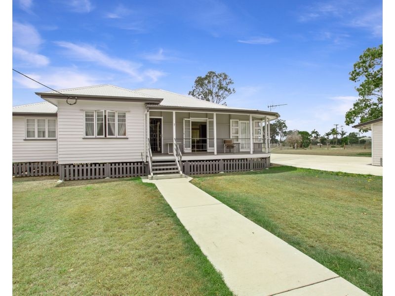 7 Gladstone Road, Torbanlea QLD 4662