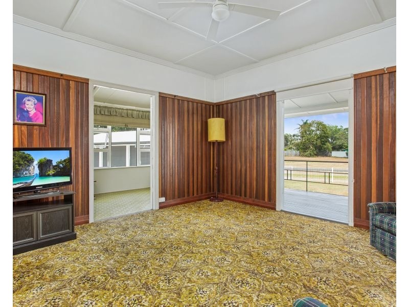 7 Gladstone Road, Torbanlea QLD 4662