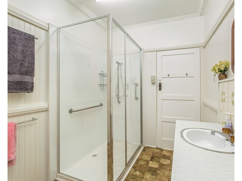 7 Gladstone Road, Torbanlea QLD 4662