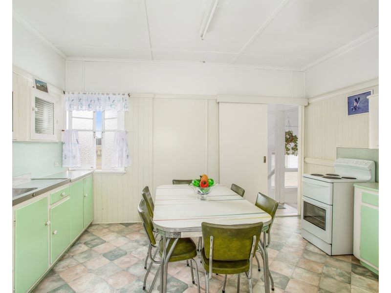 7 Gladstone Road, Torbanlea QLD 4662