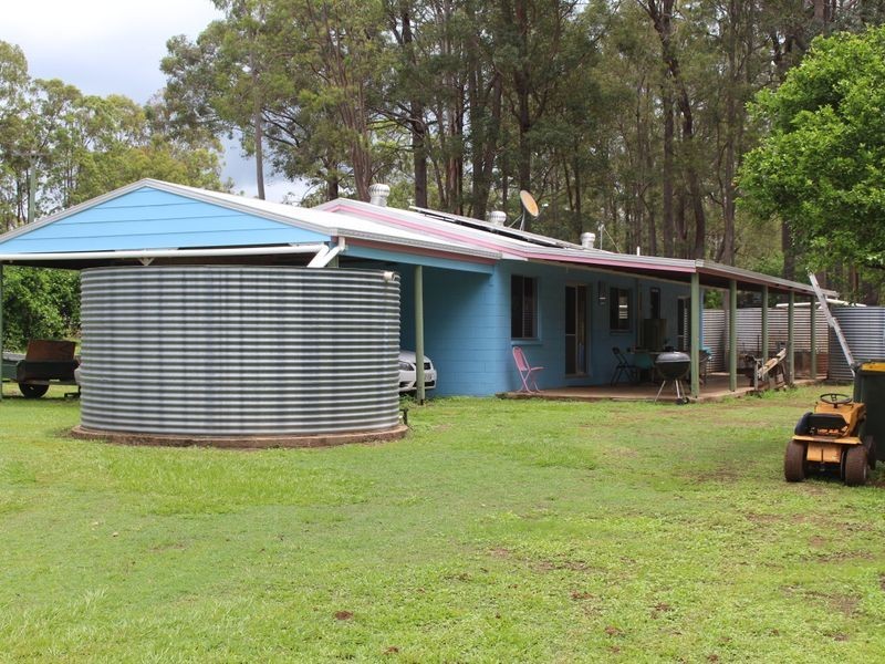 15 Sunrise Road, Glenwood QLD 4570