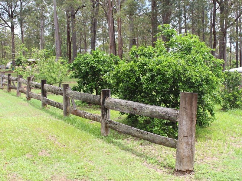 15 Sunrise Road, Glenwood QLD 4570