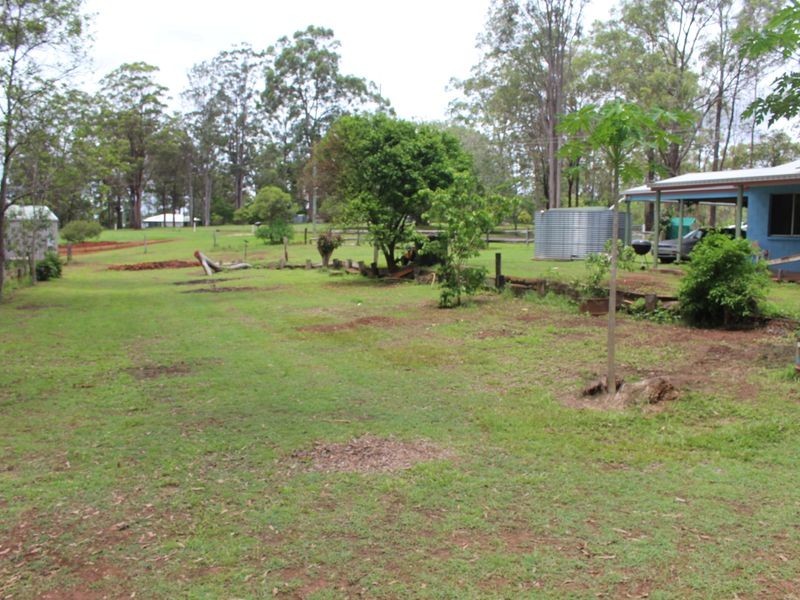 15 Sunrise Road, Glenwood QLD 4570