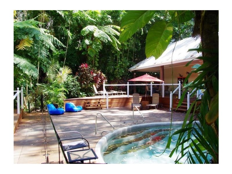 Palm Cove QLD 4879