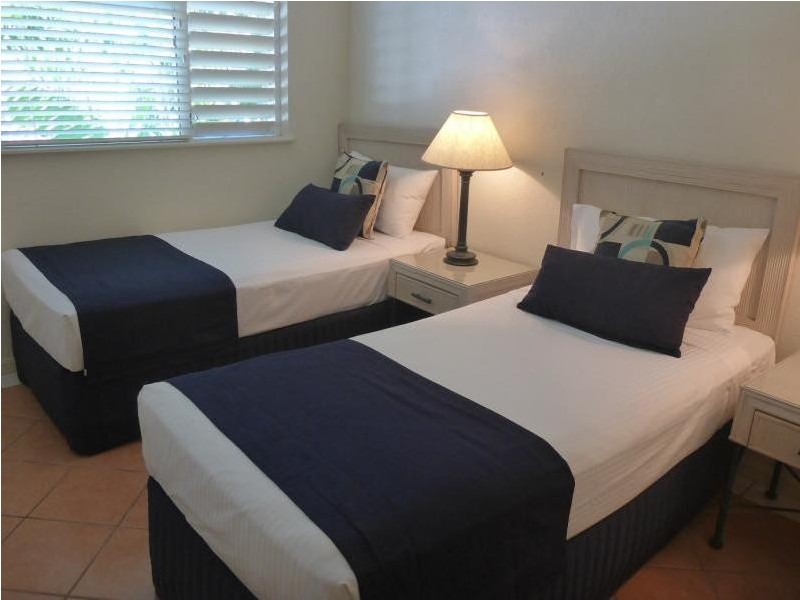 Palm Cove QLD 4879