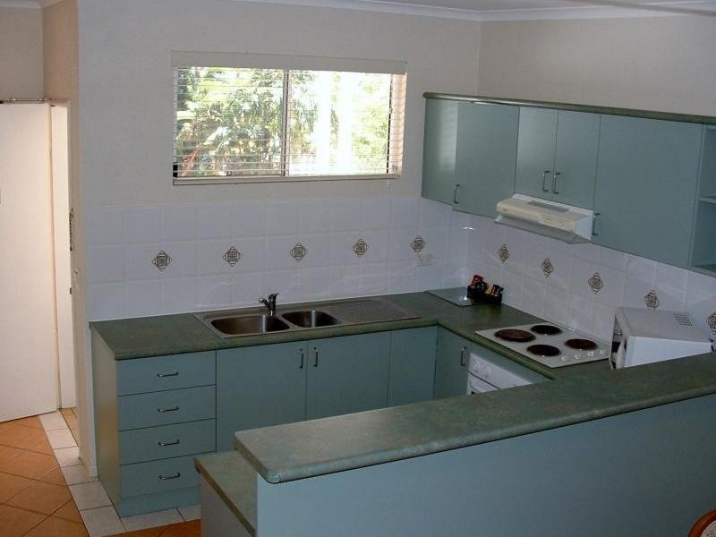 Palm Cove QLD 4879