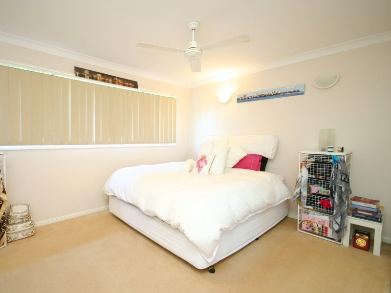 unit 119 19 Santa Barbara Road, Hope Island QLD 4212