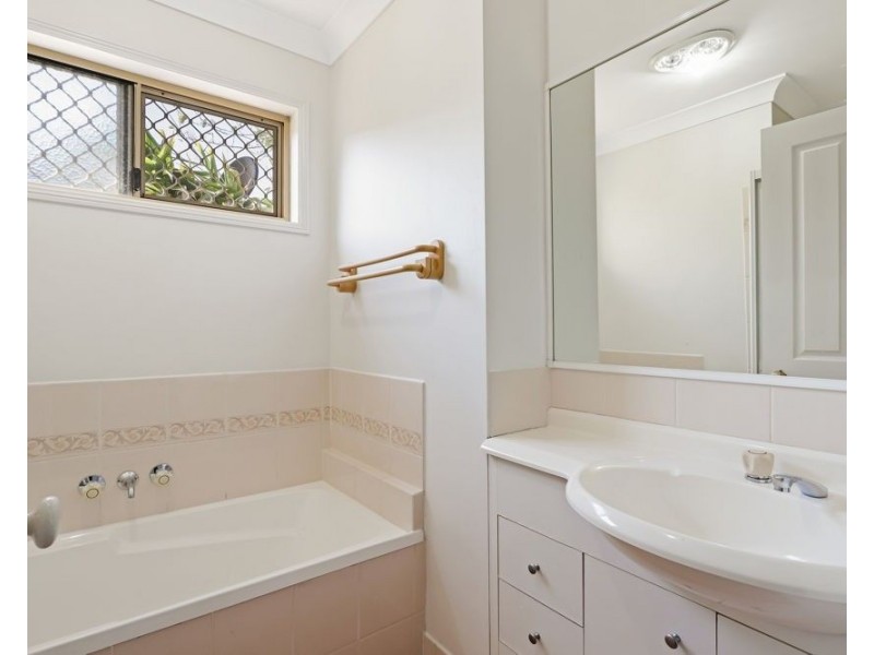 18 Calrossy Street, Boondall QLD 4034