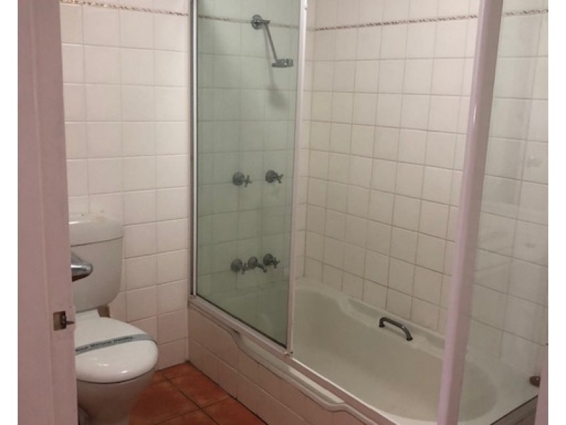 4 Clifford Street, Surfers Paradise QLD 4217