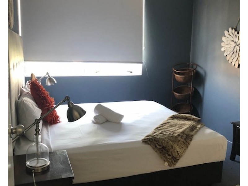 4 Clifford Street, Surfers Paradise QLD 4217