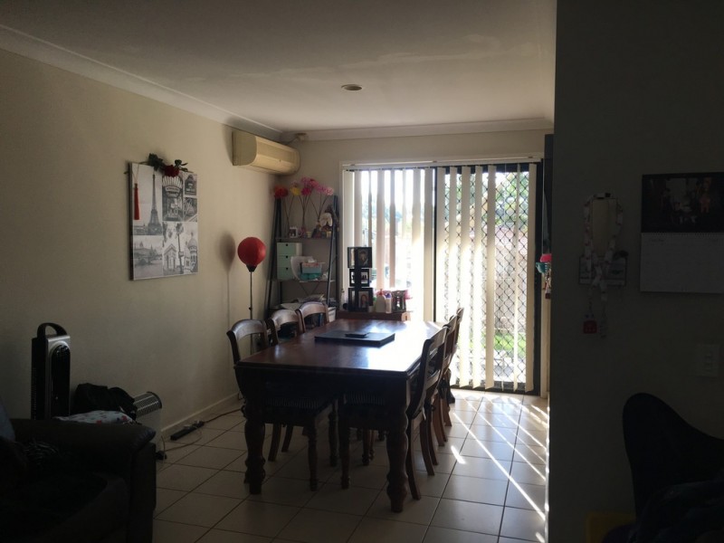 2 Gentian Drive, Arundel QLD 4214