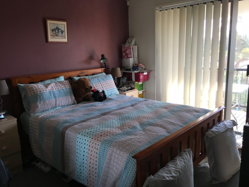 2 Gentian Drive, Arundel QLD 4214