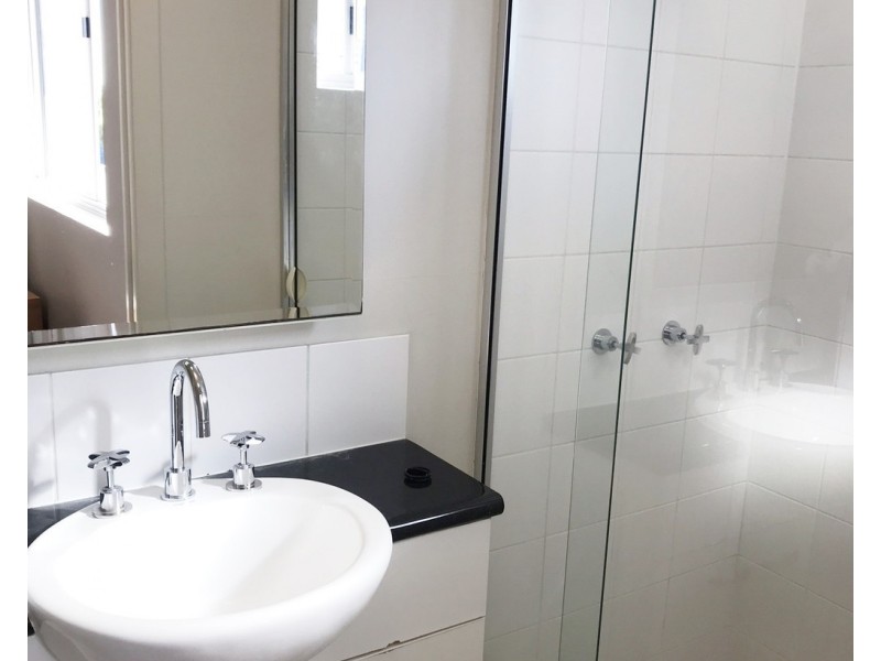 100 Bowen Street, Spring Hill QLD 4000