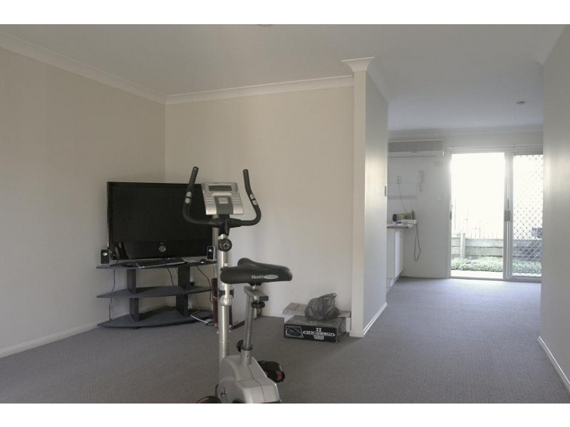 8/10 Chapman Place, Oxley QLD 4075