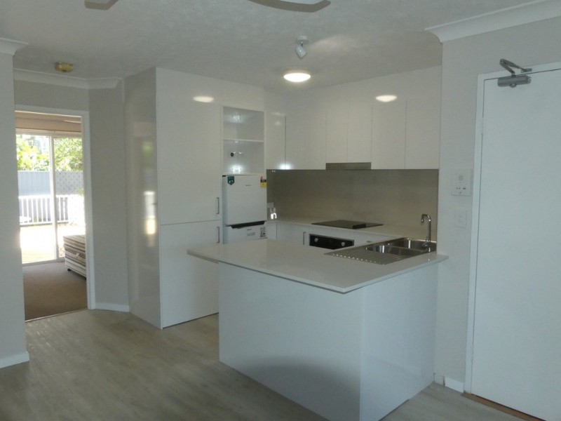 5/7-17 Purli, Chevron Island QLD 4217