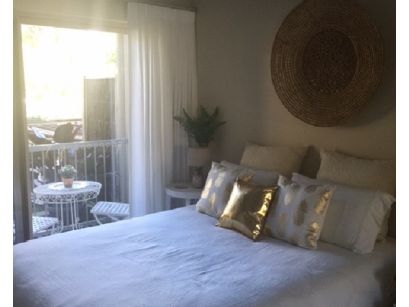 202/3-5 Thrower Drive, Currumbin QLD 4223