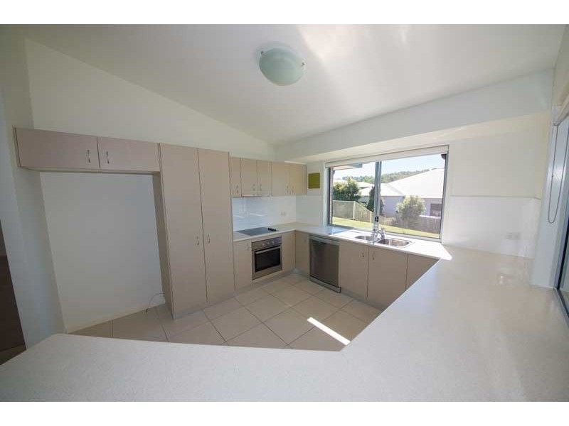 15 Bright Ct, Burnside QLD 4560