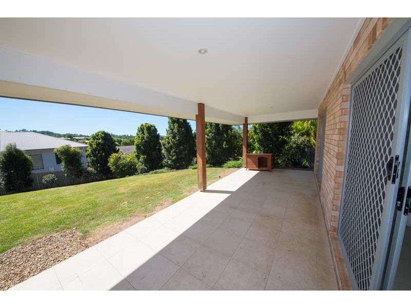 15 Bright Ct, Burnside QLD 4560