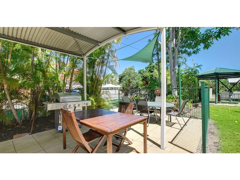16/1-19 Poinciana St, Holloways Beach QLD 4878