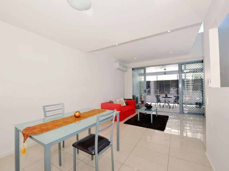 20 Fraser Street, Morningside QLD 4170