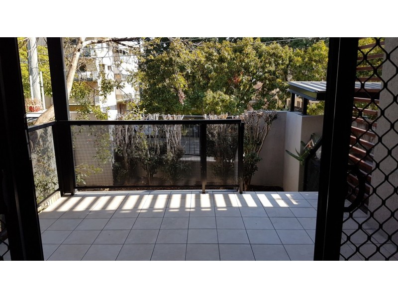 32/15 Kitchener street, Coorparoo QLD 4151