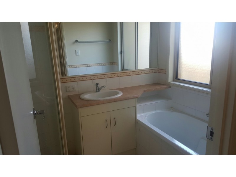 48 Palma Cres, Varsity Lakes QLD 4227