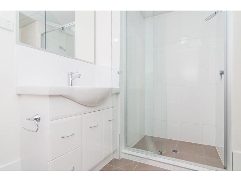 221/51 Playfield Street, Chermside QLD 4032