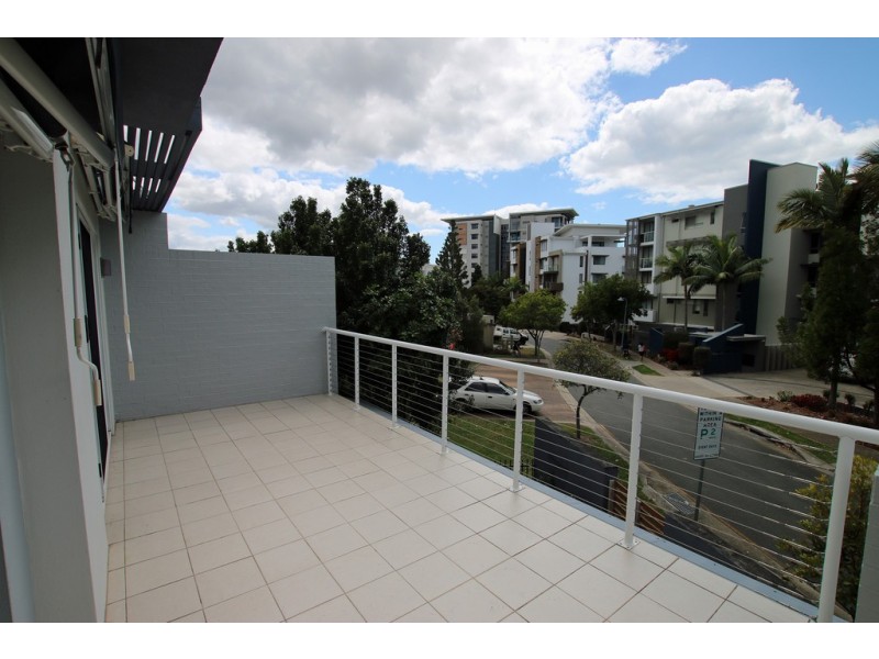 45 Riverwalk Avenue, Robina QLD 4226