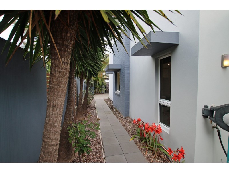 45 Riverwalk Avenue, Robina QLD 4226