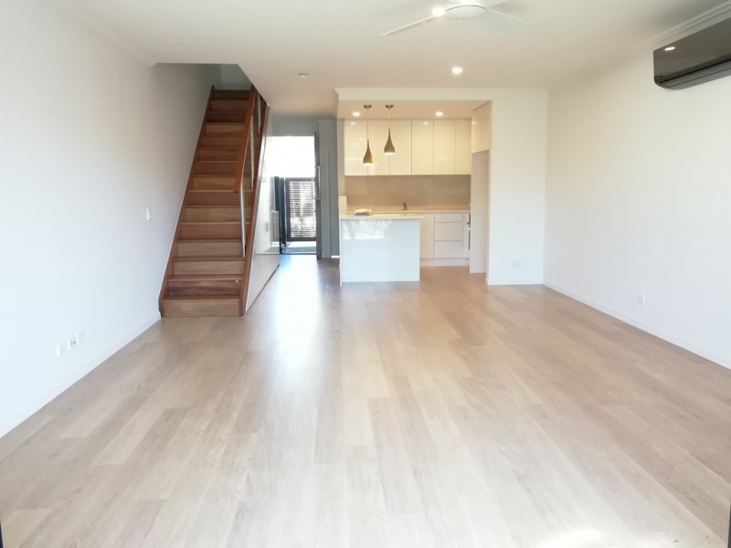 35 Manhattan Avenue, Robina QLD 4226