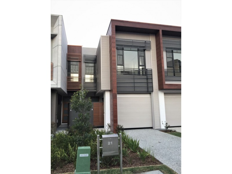21 Manhattan Avenue, Robina QLD 4226